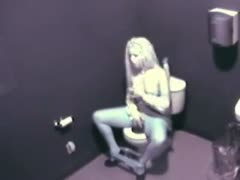 Outrageously hot random hotwife caught in the throne-room